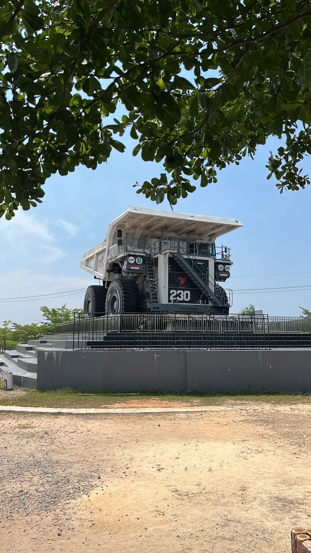 Ikon Kota Sangatta: Heavy Duty Truck dari KPC